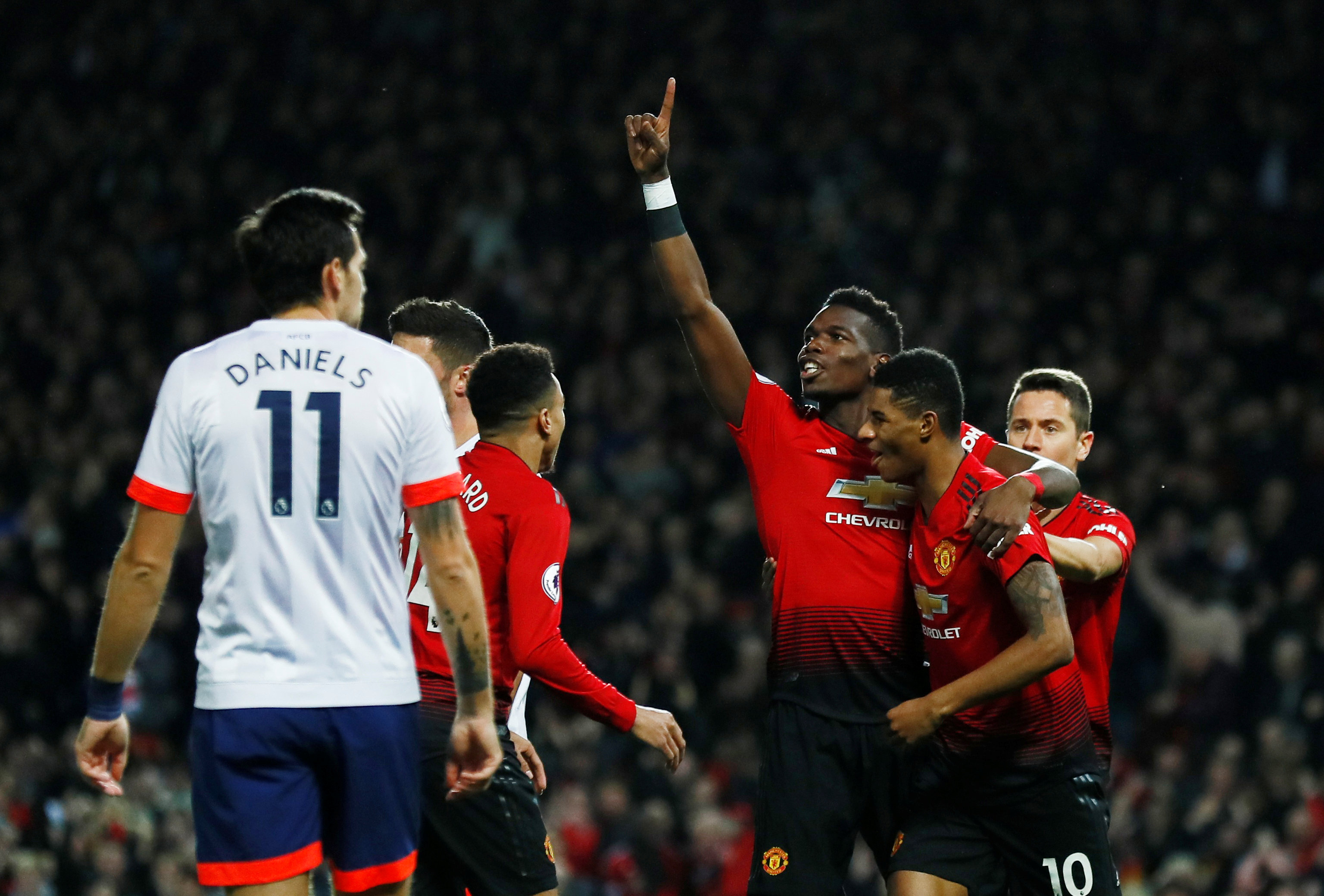 各路豪强并 各路豪强并