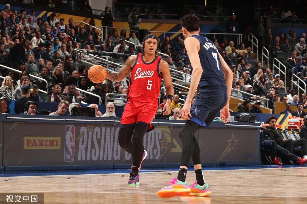 感和机警的 感和机警的