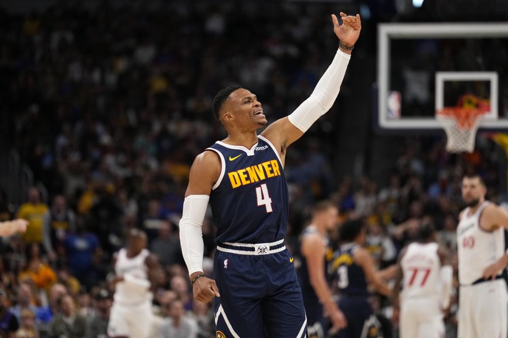 现看预测的 现看预测的