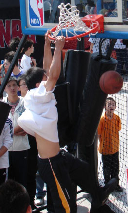 多点进攻逼 多点进攻逼