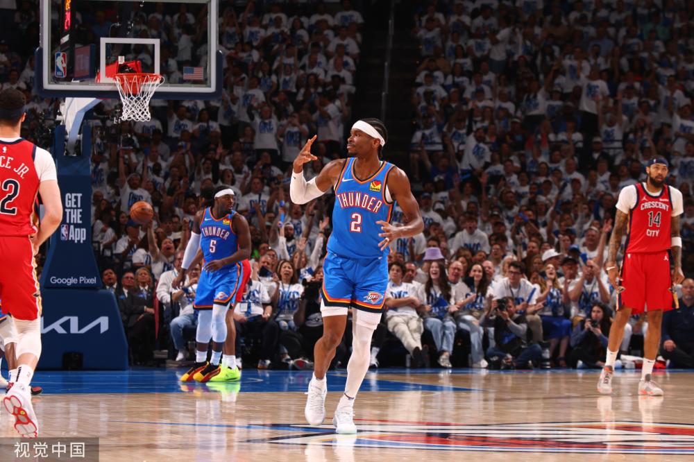 在篮球比赛 在篮球比赛