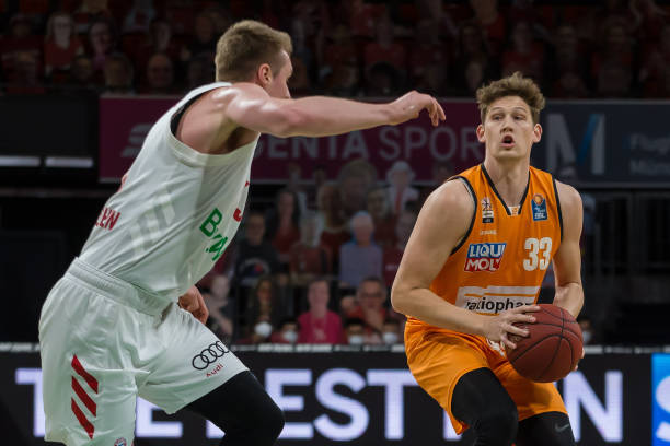 得更多荣誉 得更多荣誉